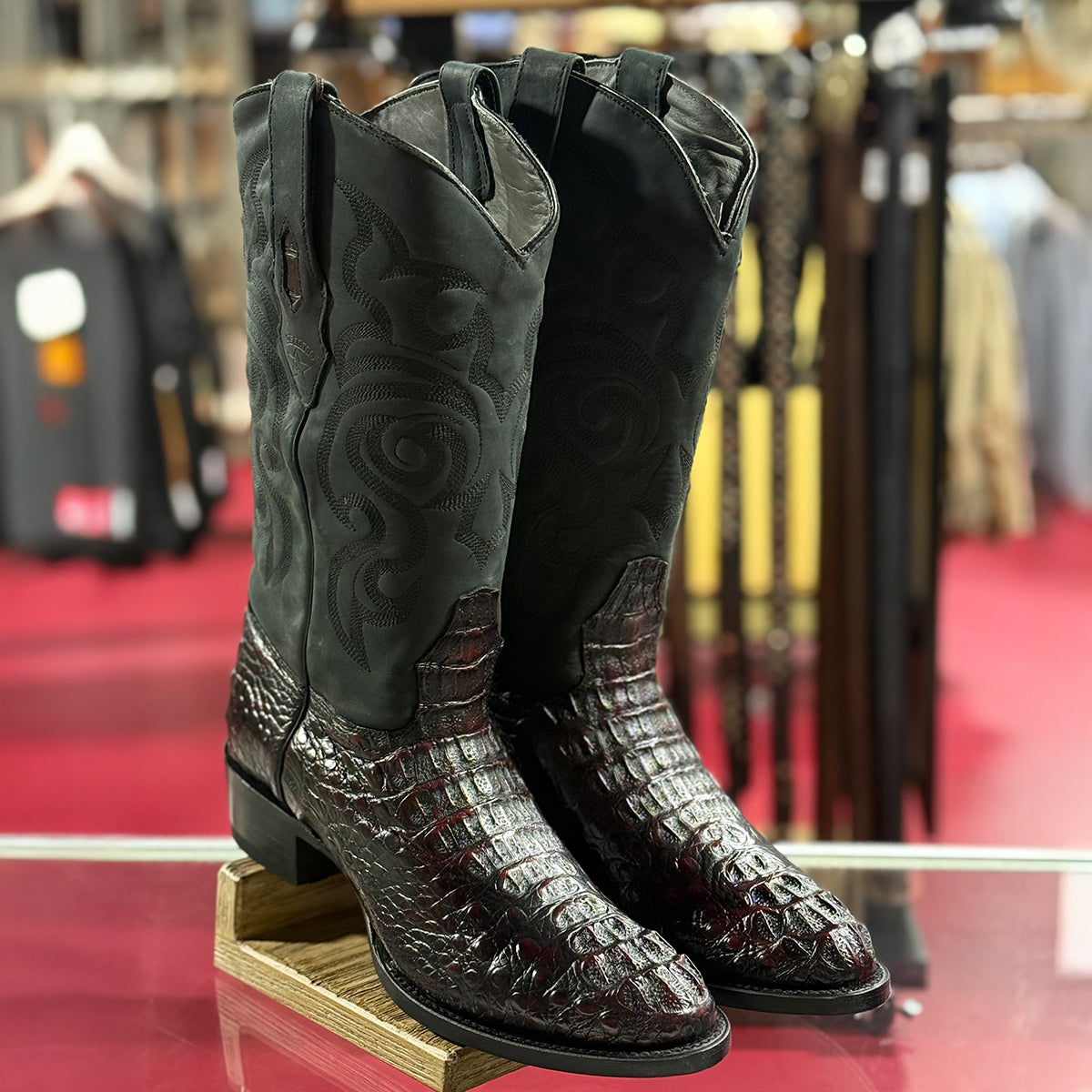 Caiman Hornback Western Boots