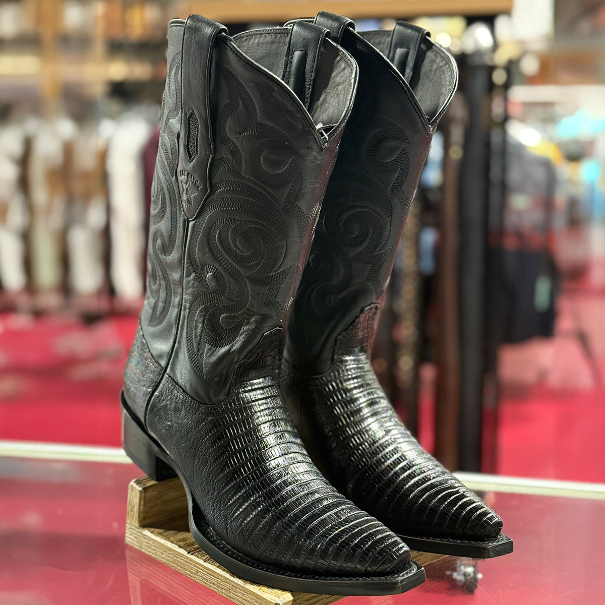 Black Lizard Cowboy Boots Snip Toe