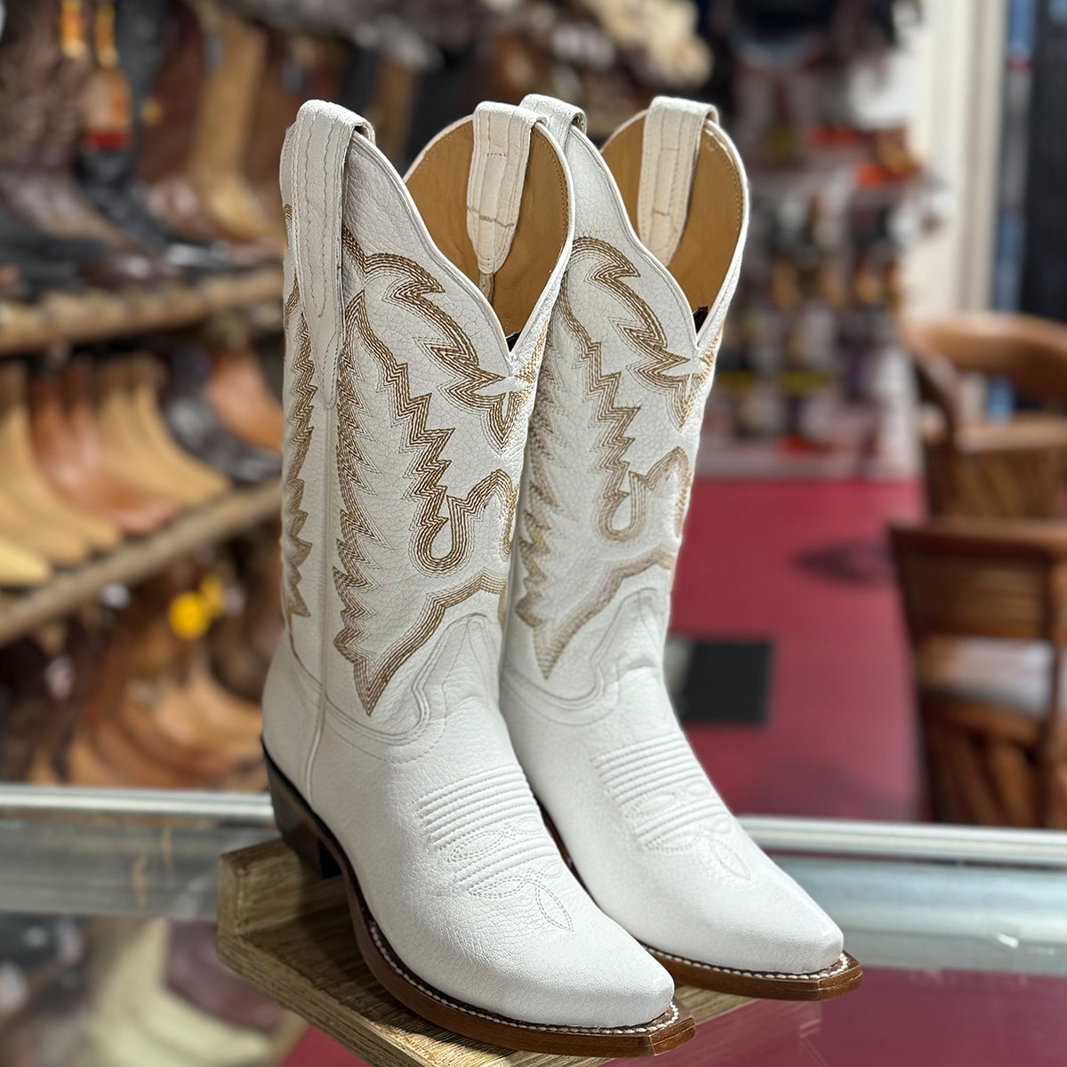  Women's White Cowboy Boots