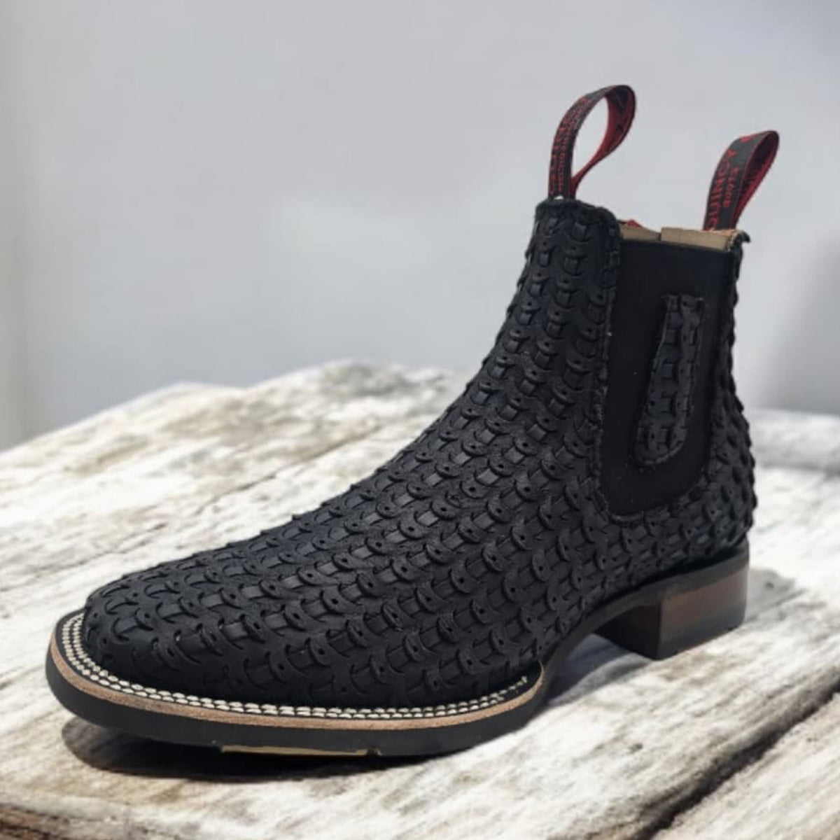  Petatillo Square Toe Boots