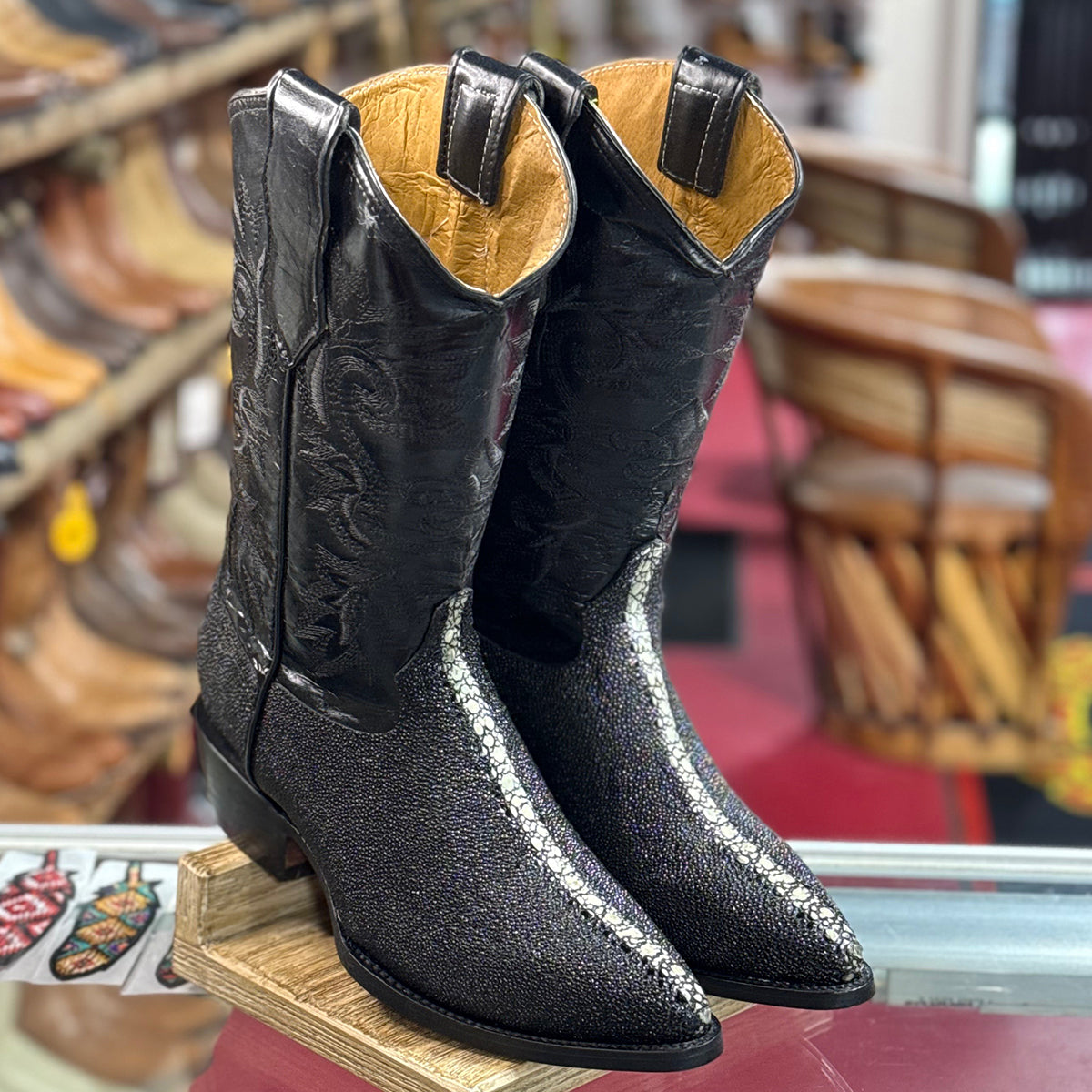 Men's Stingray Print Boots J-Toe